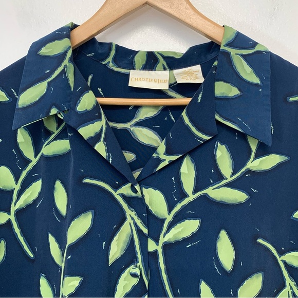 Christie Jill Blouse Woman 2X  Button Up Navy Green Print Short Sleeve Casual - Picture 2 of 8